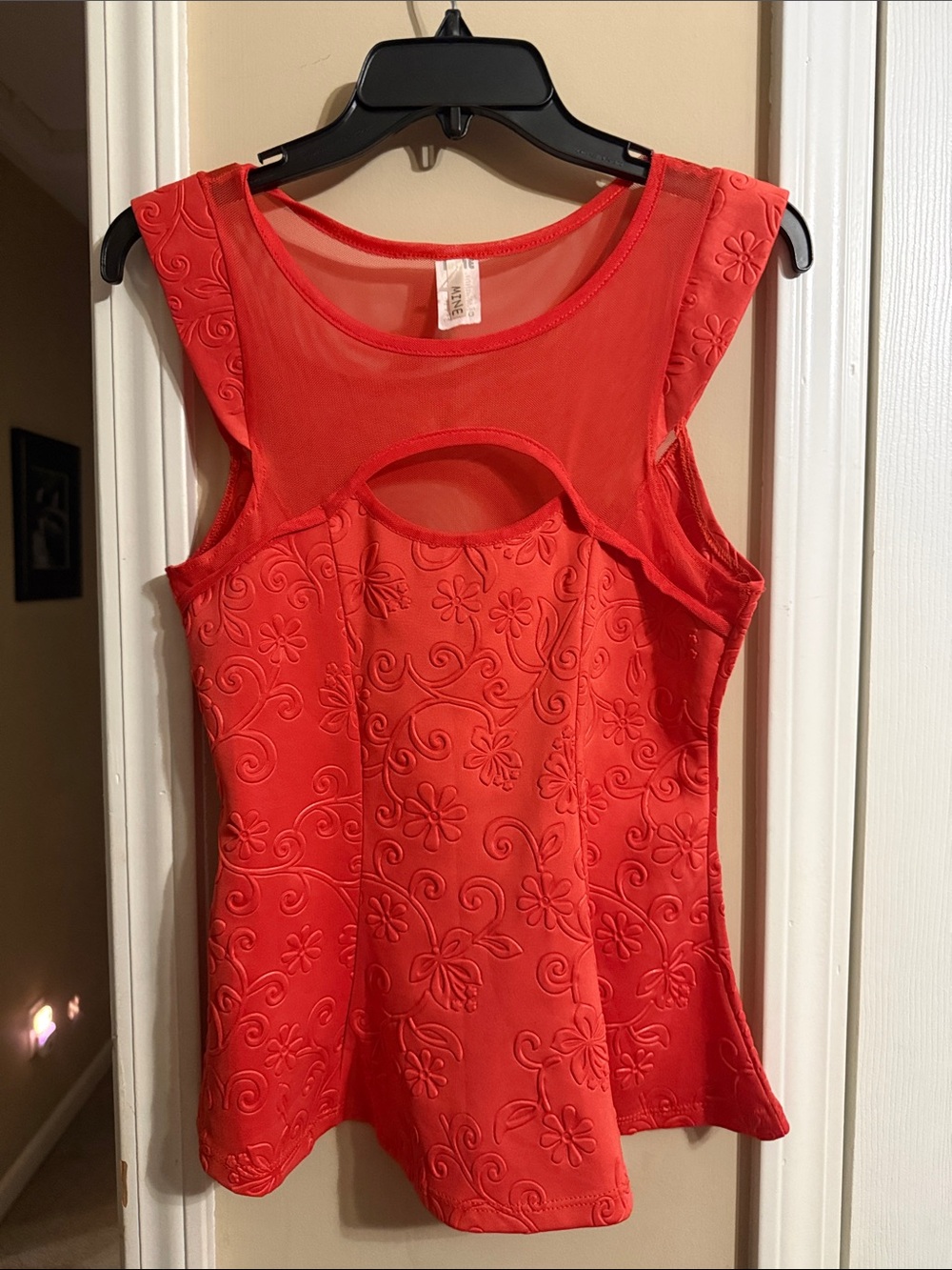 NWOT Coral Floral Jacquard Embossed Cur Out Sheer Sleeveless Top